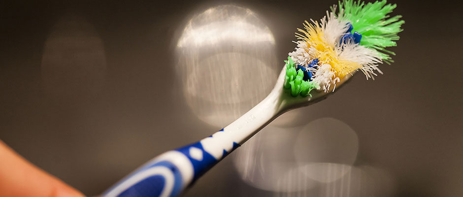 splayed toothbrush